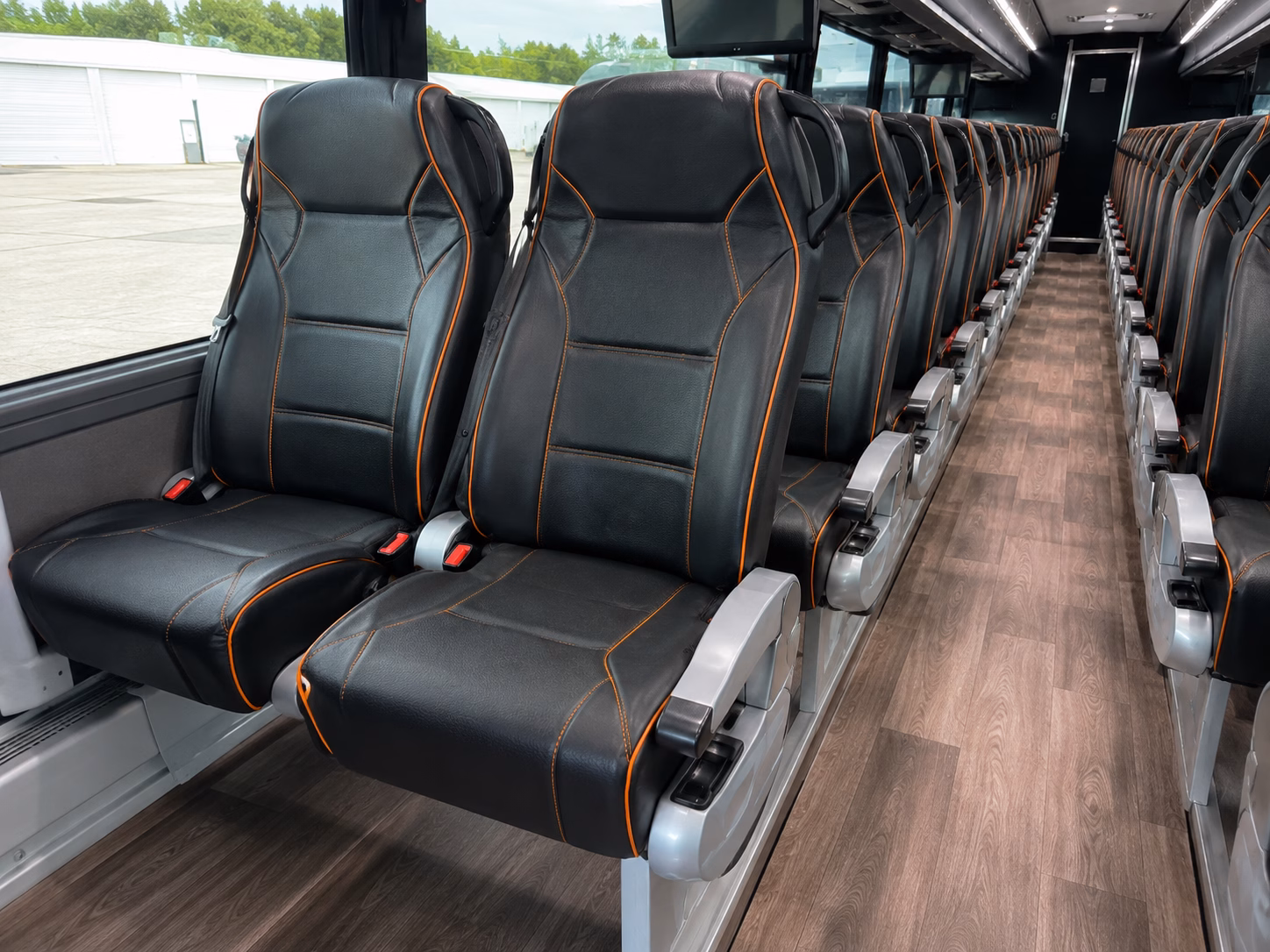 charter buses to temecula wine country weddings from colton